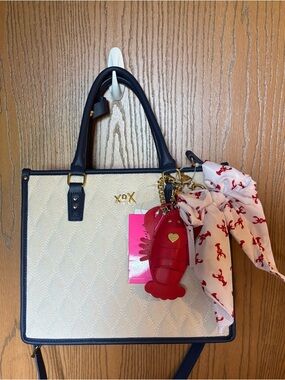 Betsey Johnson Lobster 🦞 Heart Quilted Cream and Navy Purse Tote